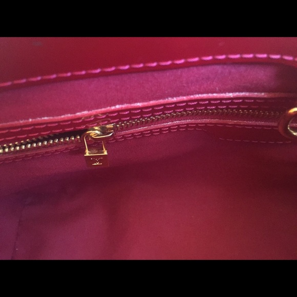 LV Wilshire PM Vernis